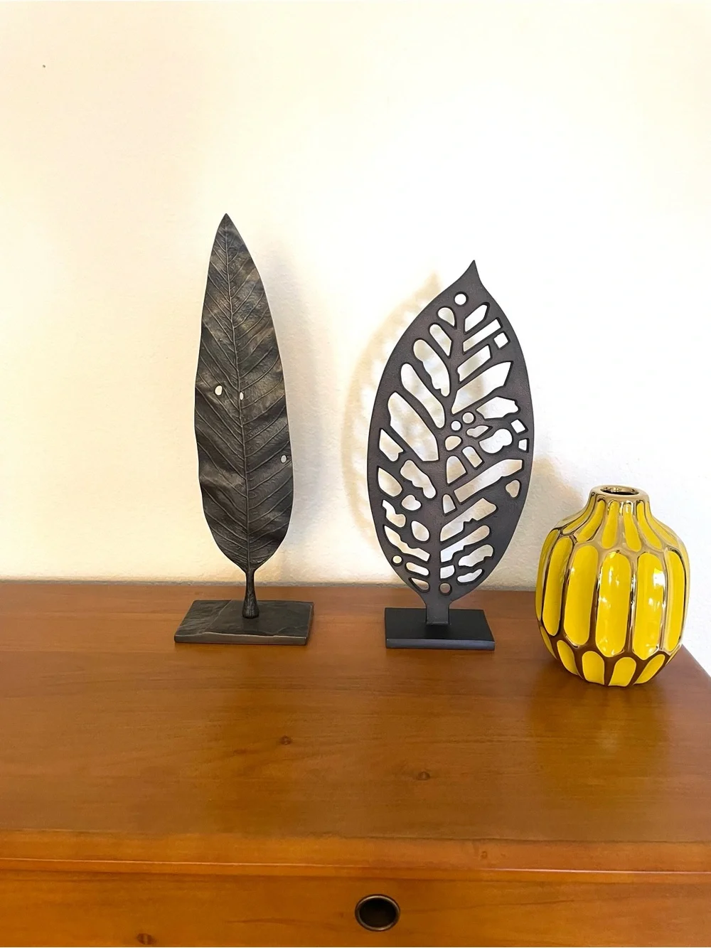 Crate & Barrel Leaf Metal Sculpture Black Modern Home Decor Accent Stand Lot